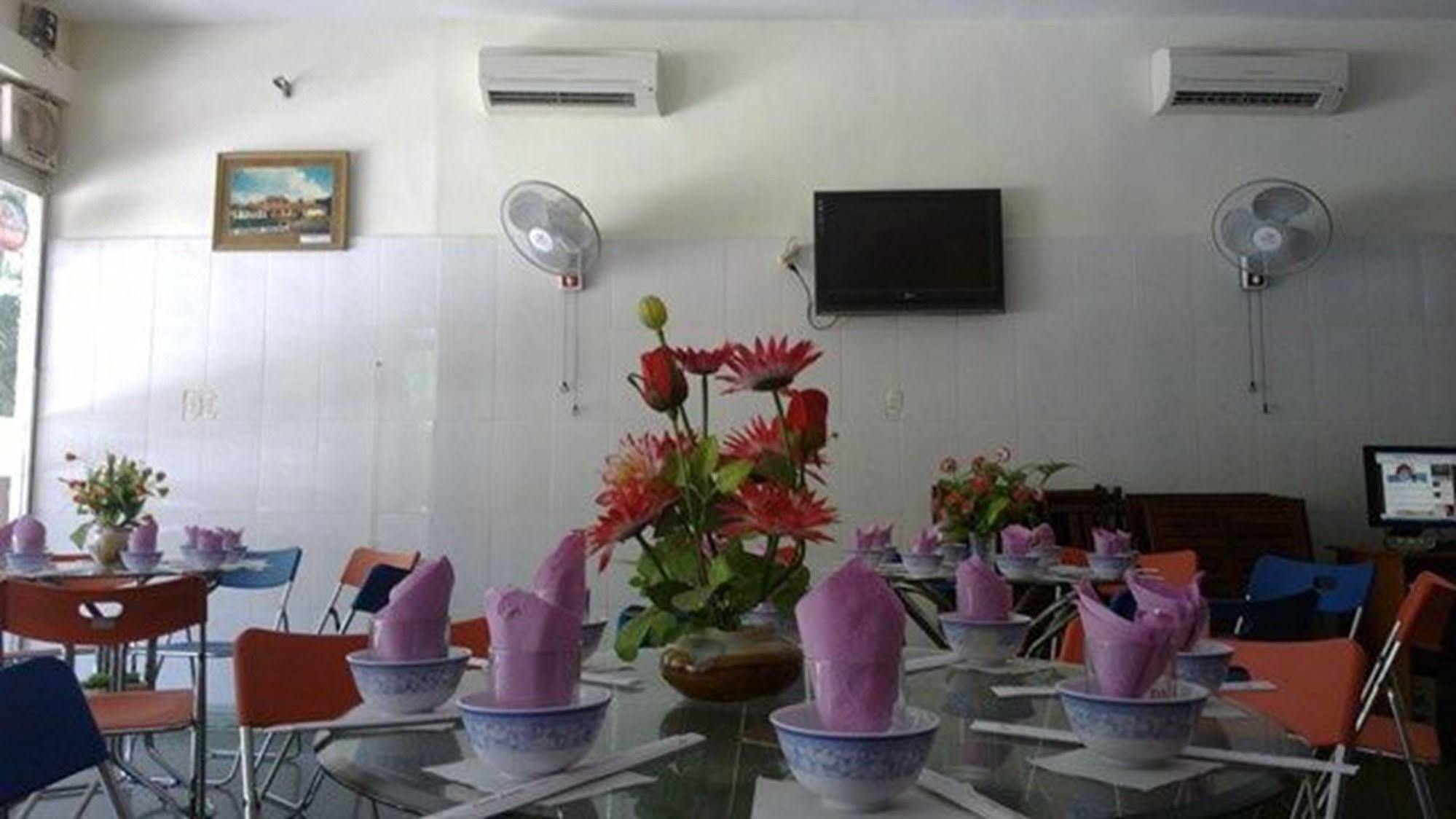 Anh Linh 1 Hotel Dong Hoi Exterior photo